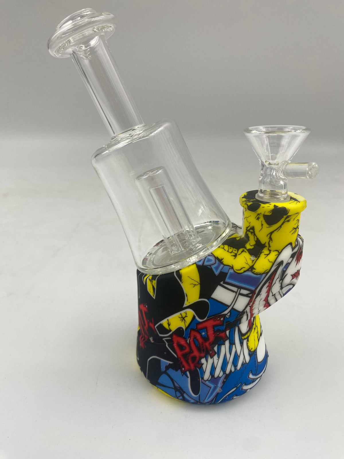 6.5" Silicone Water Pipe With Glass Chamber and Animated Design