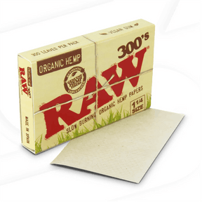 RAW Organic Hemp 300s pack with paper displayed