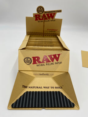 RAW BOARDING PASS PORTABLE ROLLING TRAY 15 CT DISPLAY